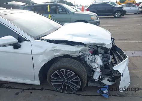 2025 Toyota Camry Xle z USA, uszkodzony, nr VIN 4T1DAACK8SU169126